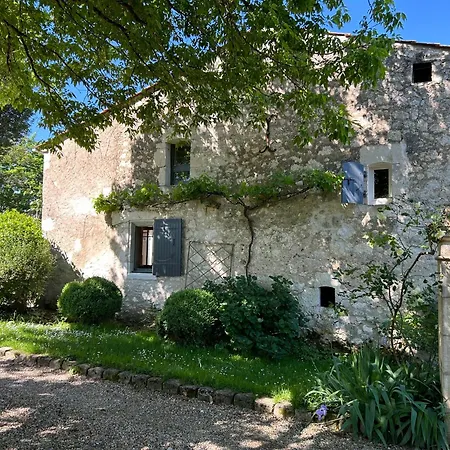 Entre-vignes-et-bastides Casa de hóspedes 3*