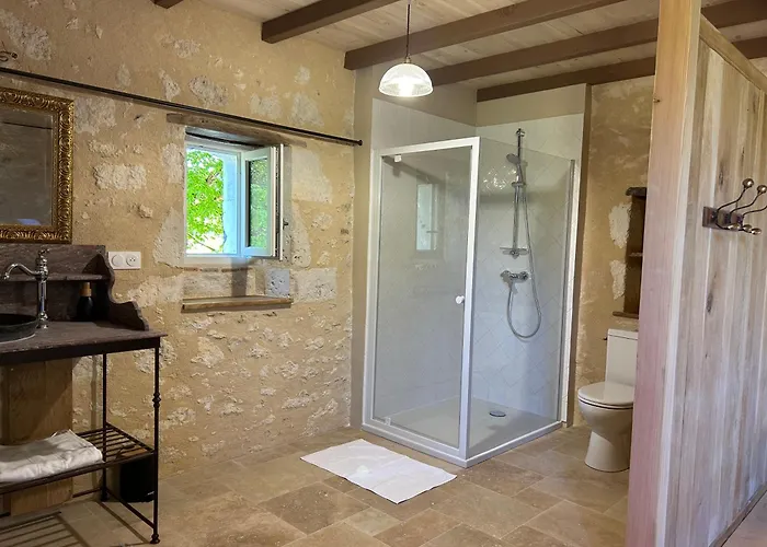 Entre-vignes-et-bastides